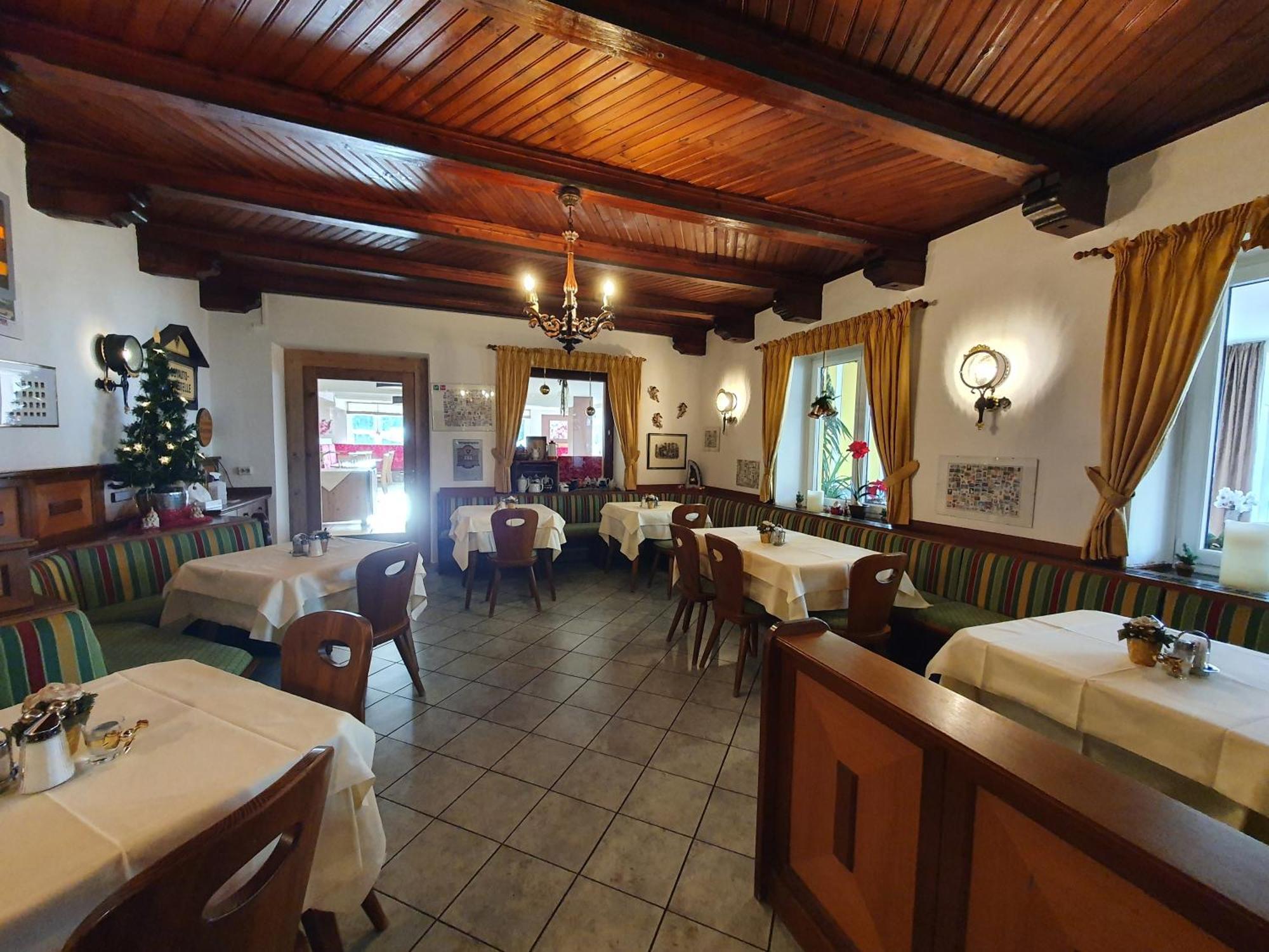 Gasthof Zur Post Ossiach Zewnętrze zdjęcie